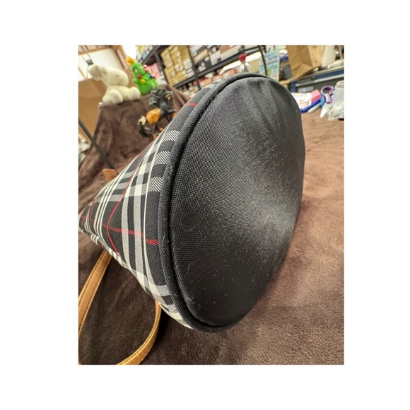 Burberrys Vintage Black limited Bucket bag EUC - Picture 5 of 10